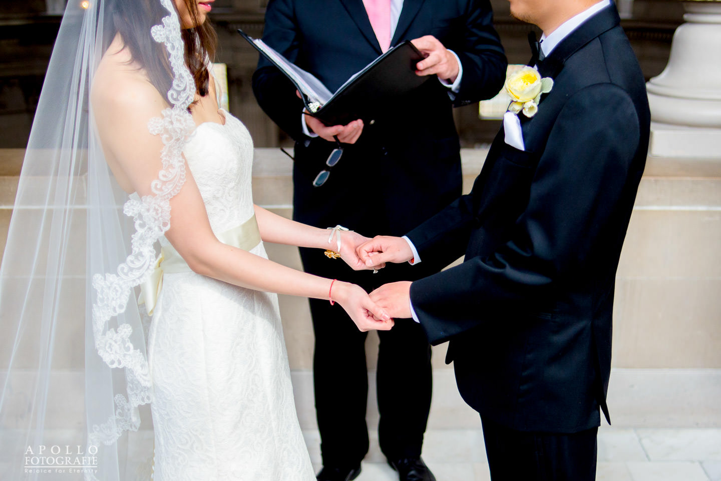 wedding ceremony city hall