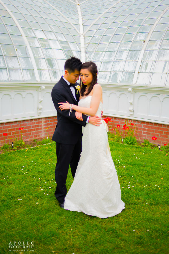 conservatory of flowers wedding photos