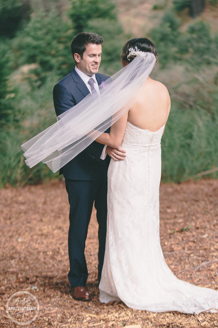 first look wedding photos