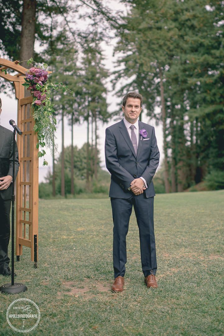 groom's reaction to bride