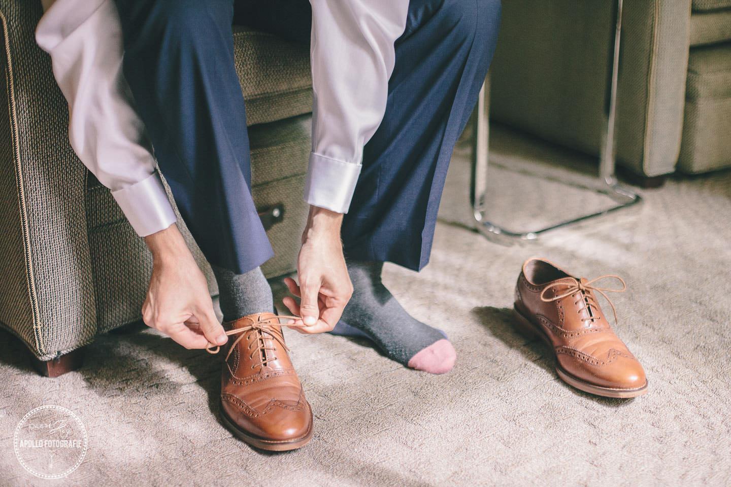 groom brown shoes