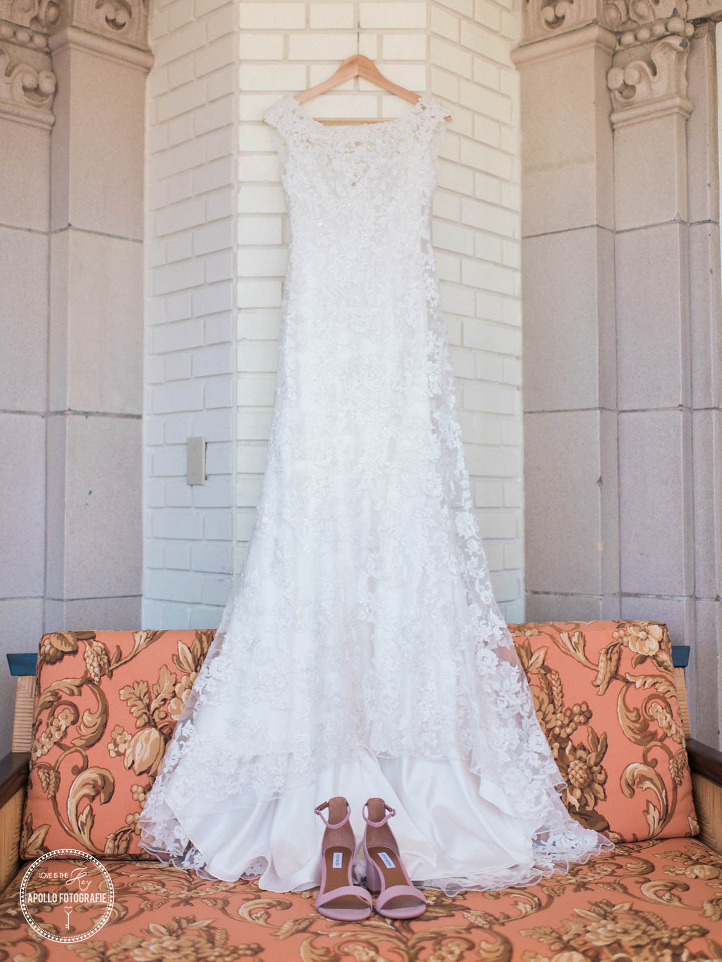 wedding dress