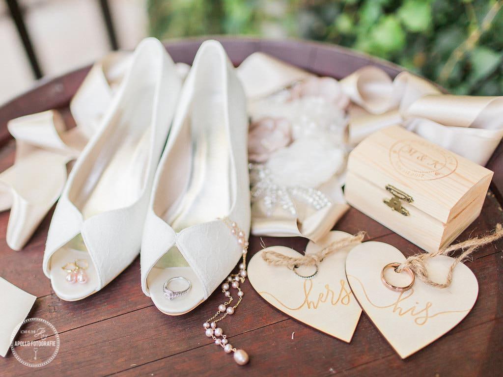 wedding accessories