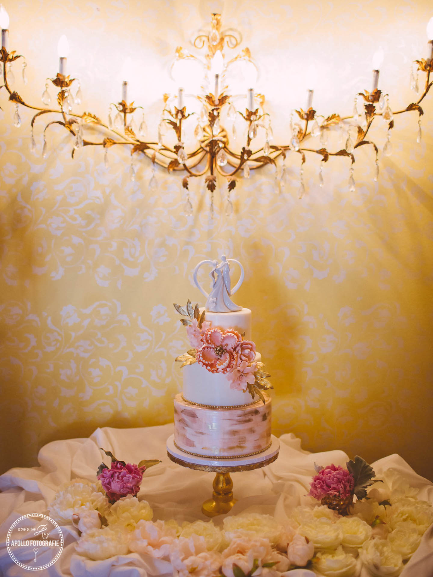 wedding cake